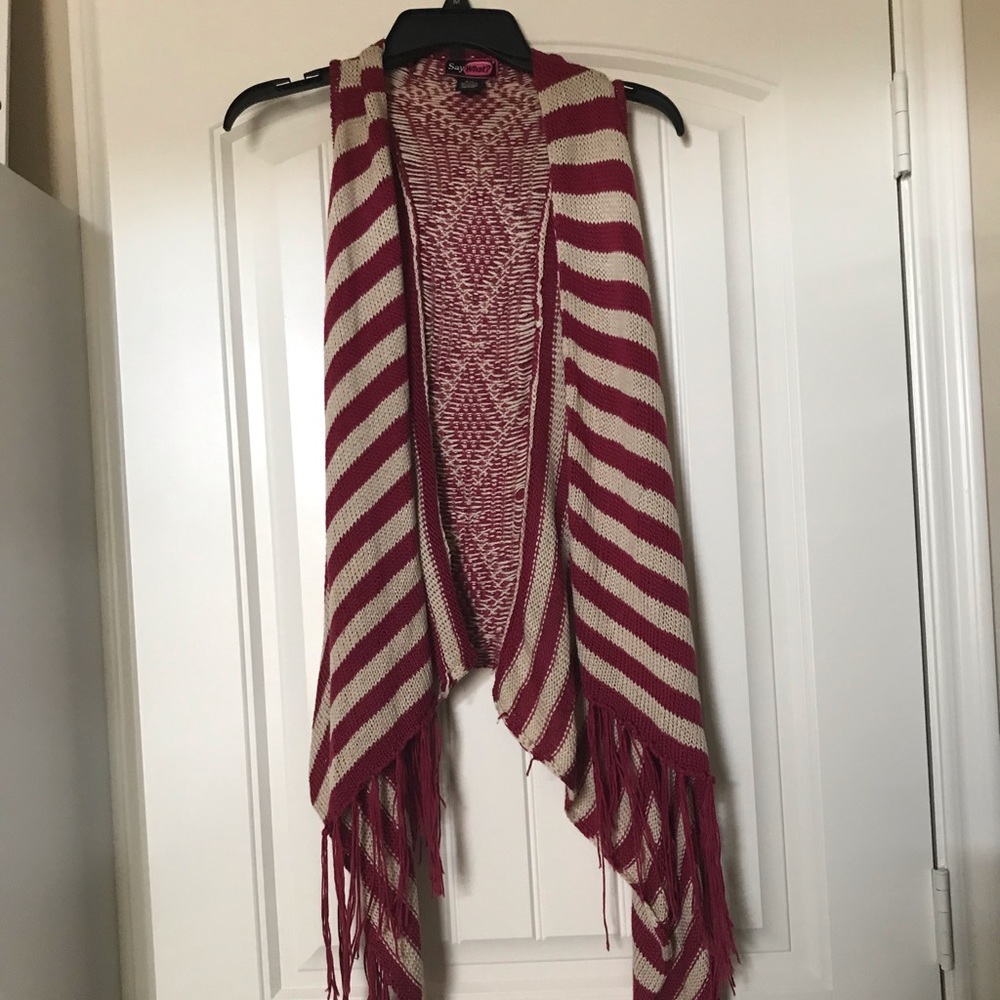 Fuchsia an off white vest